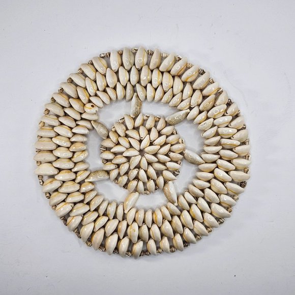 Natural Sea Shell Trivet Hot Pad Doily Nautical Wall Decor Beach House 9” - Picture 1 of 7